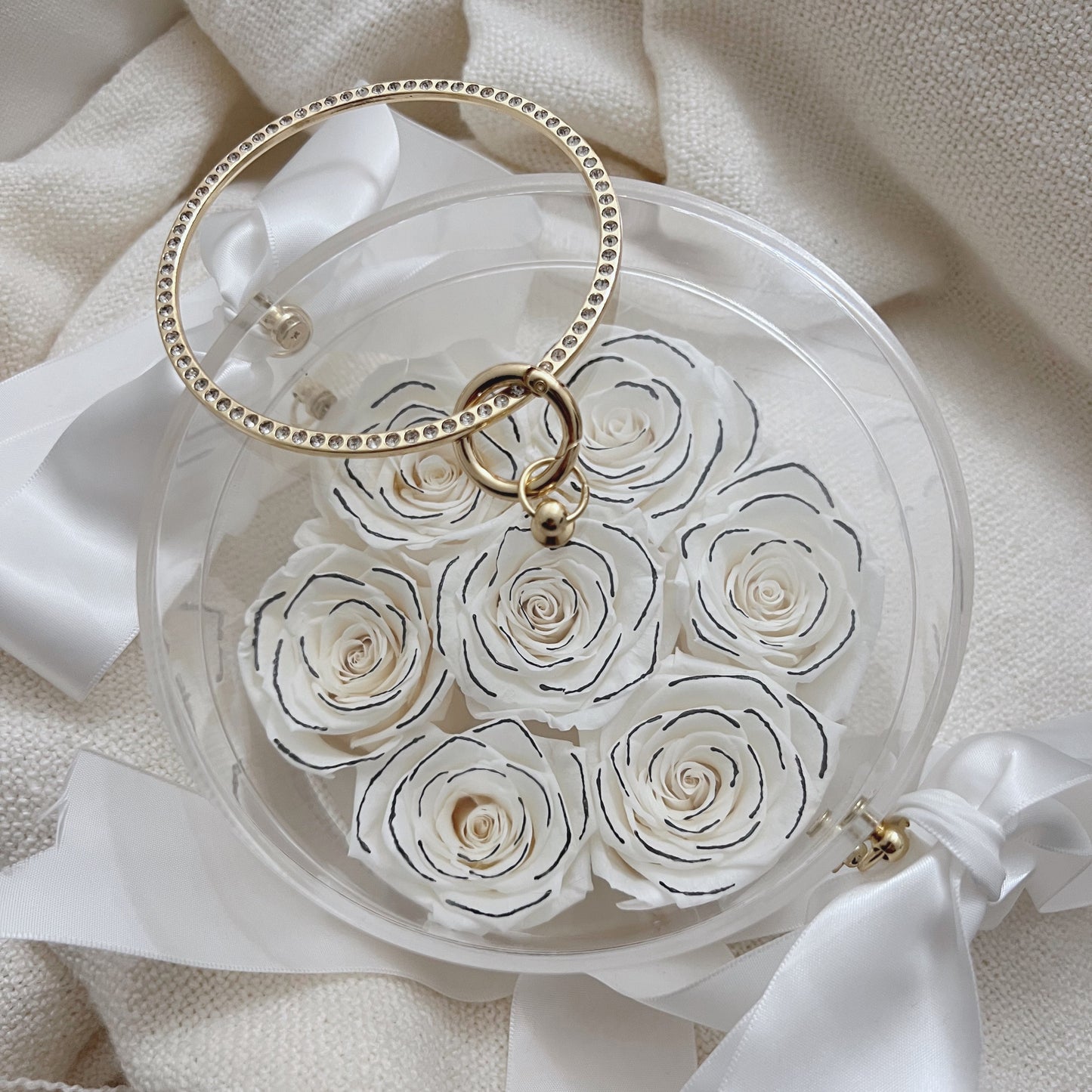 MARSEILLE FLOWER WITH HANDLE